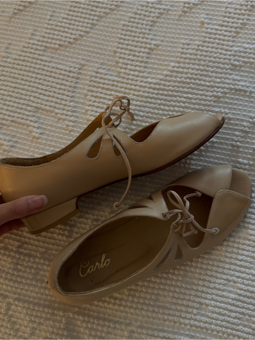 Cream Leather Lace-Up Women’s Flats
